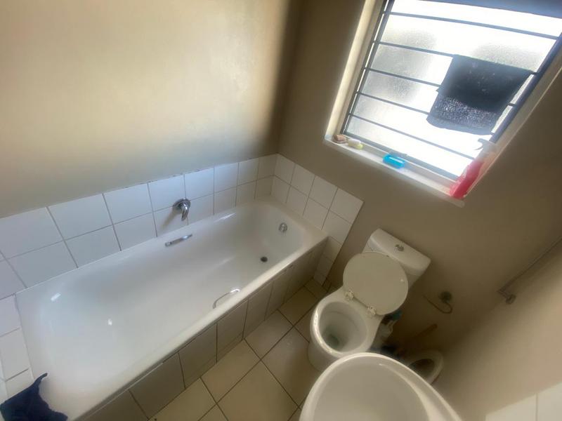 2 Bedroom Property for Sale in Maitland Western Cape